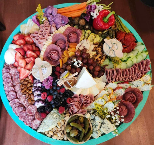 5 Reasons Why Tampa Bay Hosts Are Choosing Charcuterie Delivery Over DIY Boards