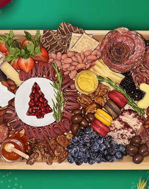 How to Make the Perfect Christmas Charcuterie Board